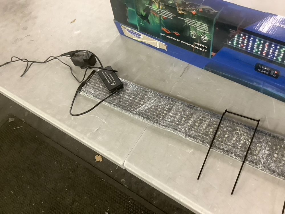 40W Programmable Aquarium Light for 30"-36" Freshwater Planted Tank - Image 4 - Lot 604