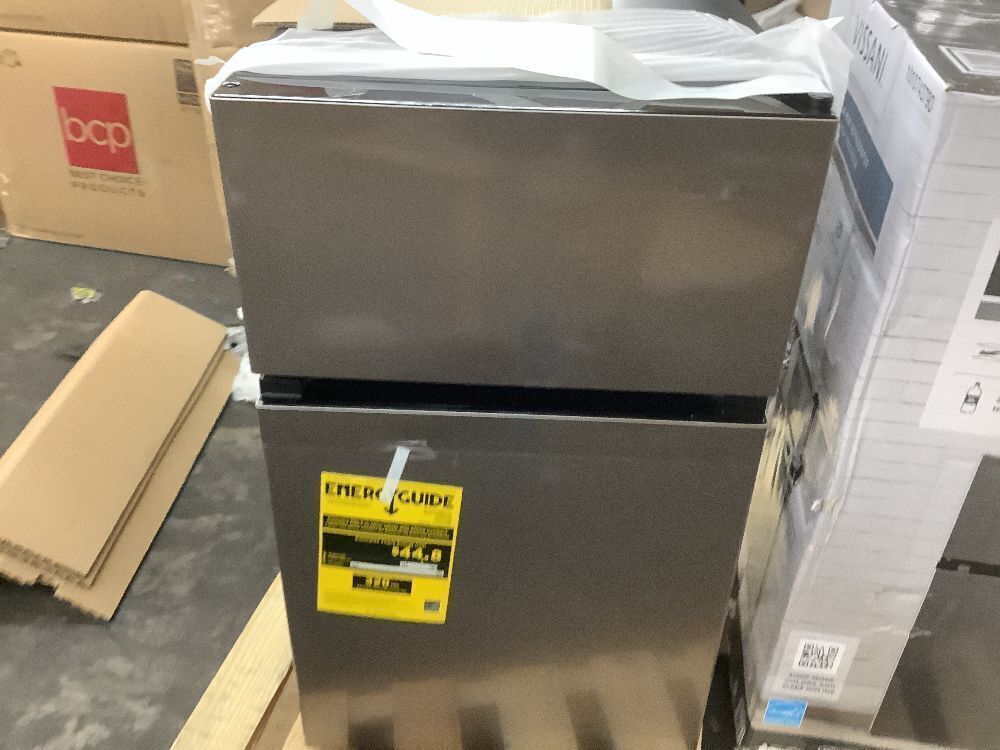 Vissani 3.1 cu. ft. 2-Door Mini Refrigerator in Stainless Steel with Freezer - Image 3 - Lot 54JF