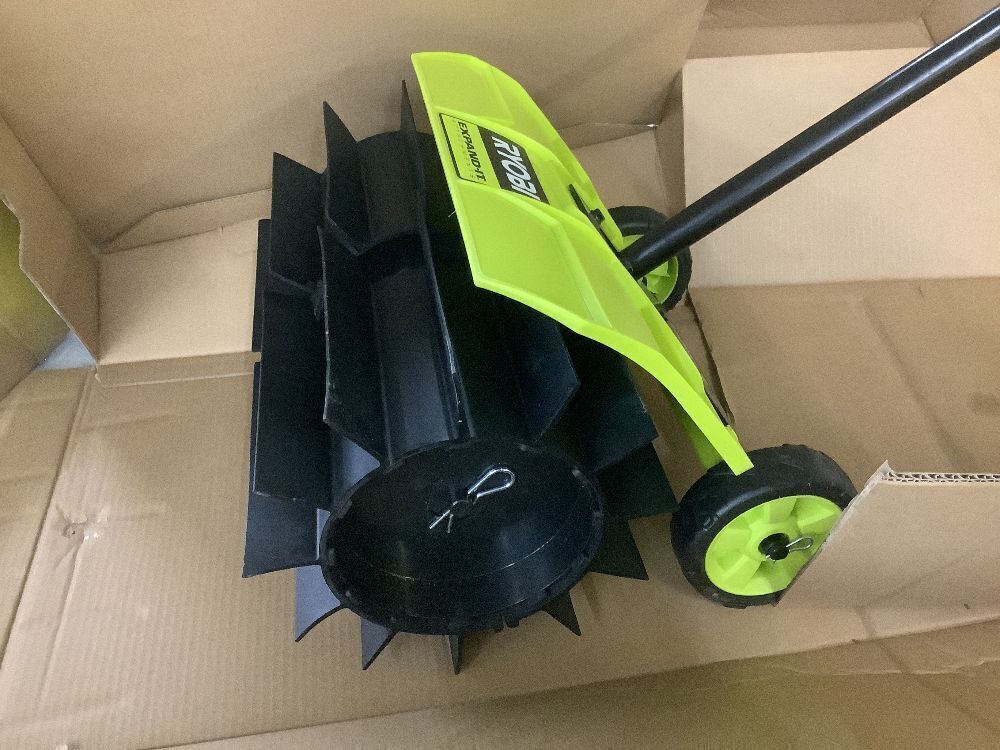 RYOBI Expand-It Rubber Sweeper Attachment - Image 3 - Lot 102JF
