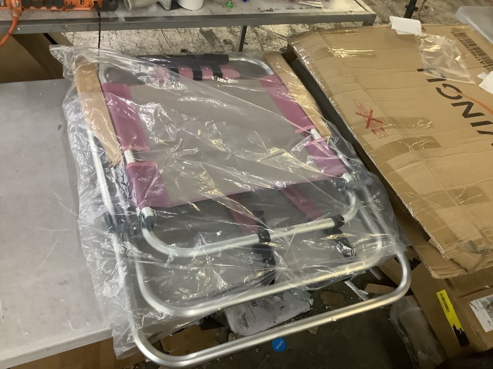 VINGLI Backpack Beach Chair - Image 1 - Lot 334