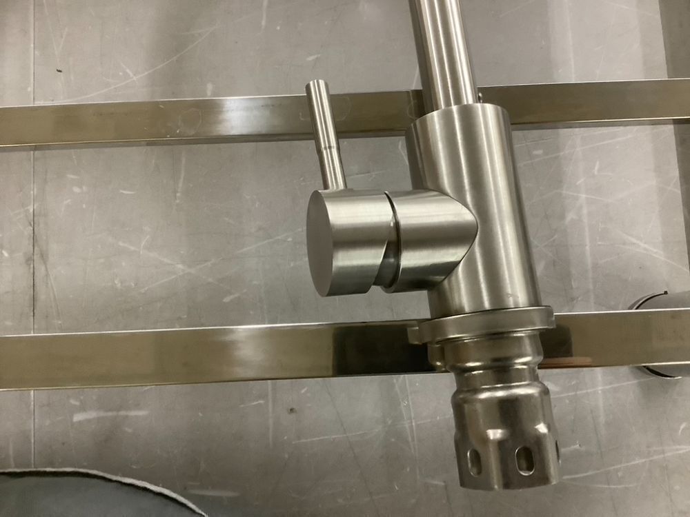 Free Standing Single Bowl Stainless Steel Sink with Faucet - Image 6 - Lot 203