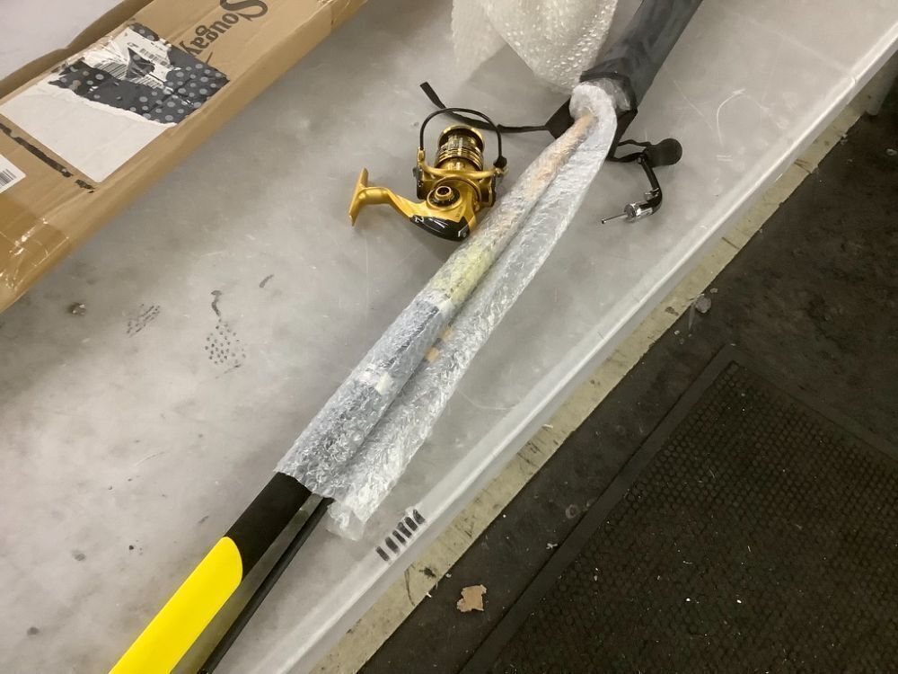 Sougayilang Fishing Rod and Spinning Reel Combo - Image 3 - Lot 610