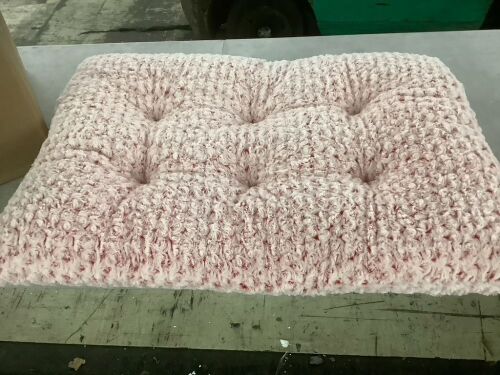 Fluffy Pet Bed, 35" x 23" - Lot 209