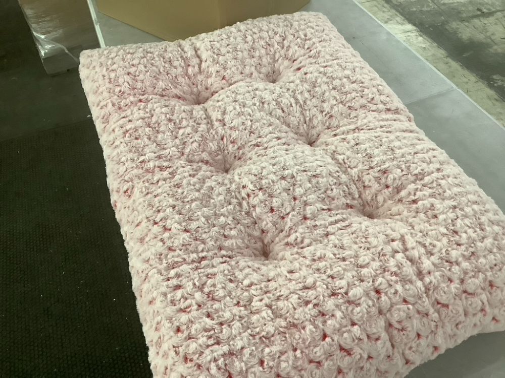 Fluffy Pet Bed, 35" x 23" - Image 3 - Lot 209
