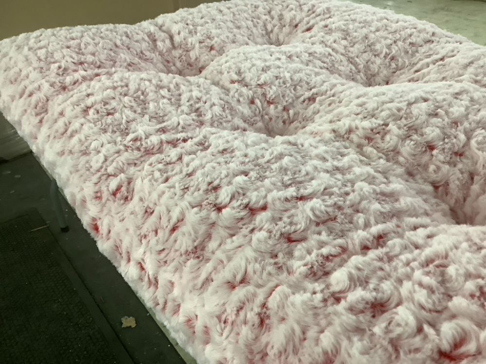 Fluffy Pet Bed, 35" x 23" - Image 4 - Lot 209