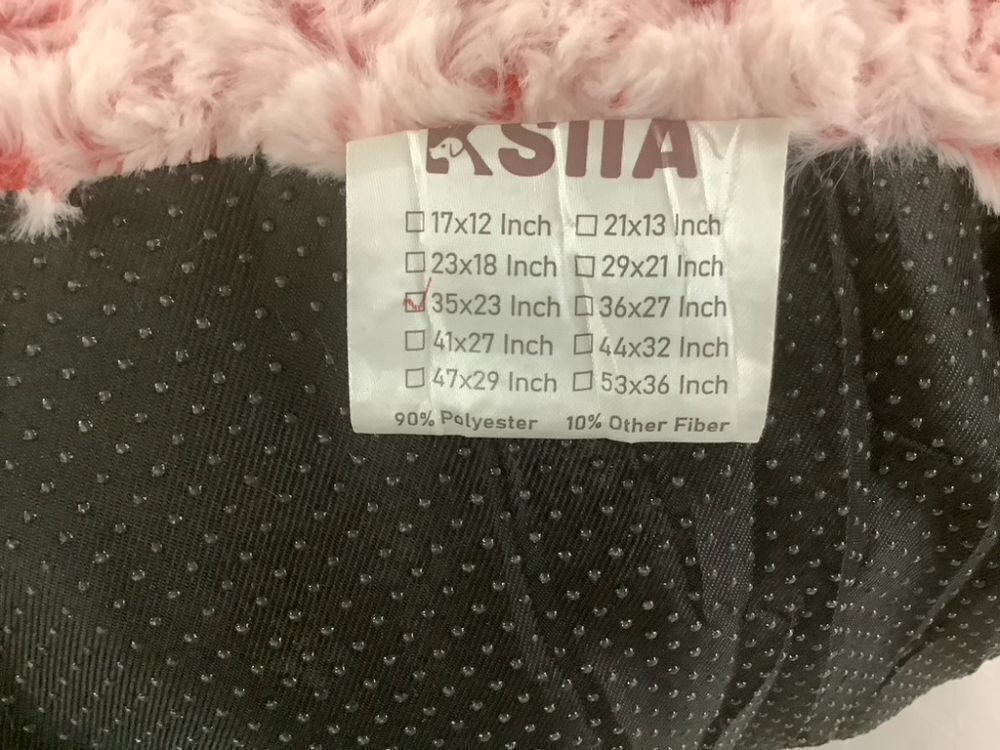 Fluffy Pet Bed, 35" x 23" - Image 5 - Lot 209