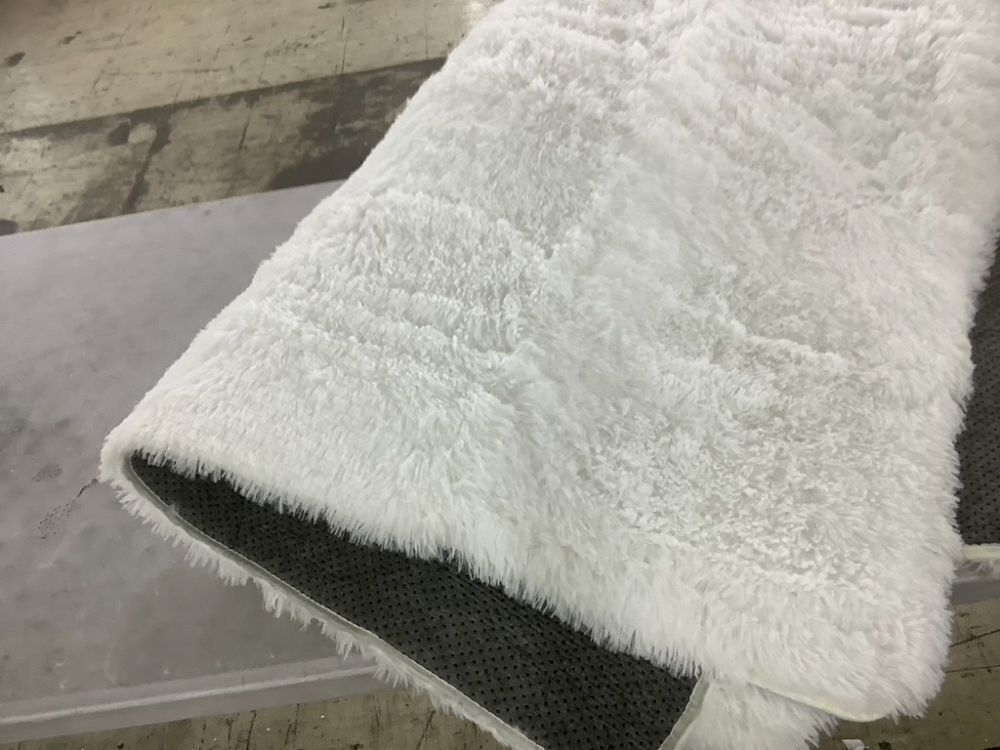 Fluffy Rug, 4' x 6' - Image 3 - Lot 445