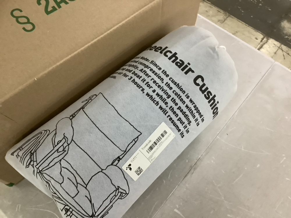 Wheelchair Cushion with Armrest Covers, Fits 18" Wheelchair - Image 3 - Lot 645