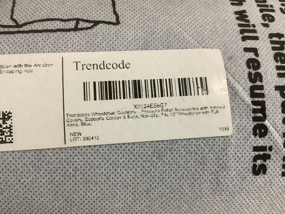 Wheelchair Cushion with Armrest Covers, Fits 18" Wheelchair - Image 5 - Lot 645