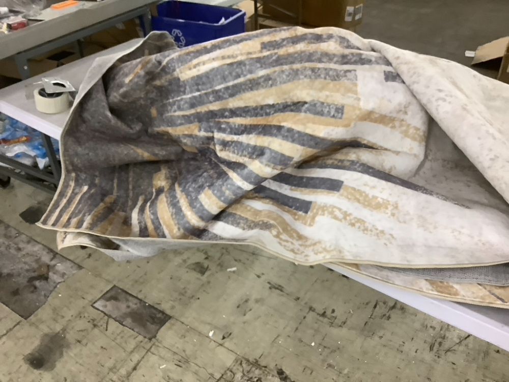 Area Rug, Unknown Size - Image 5 - Lot 648