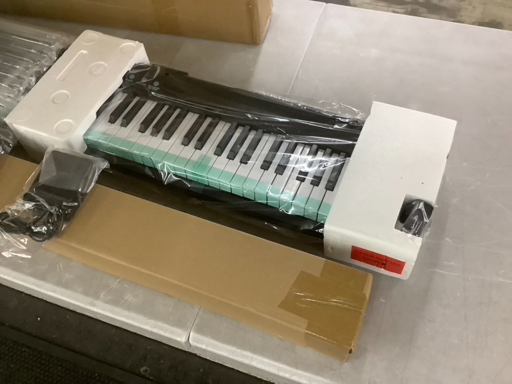 88 Key Semi Weighted Electronic Digital Piano with Music Stand - Image 3 - Lot 247