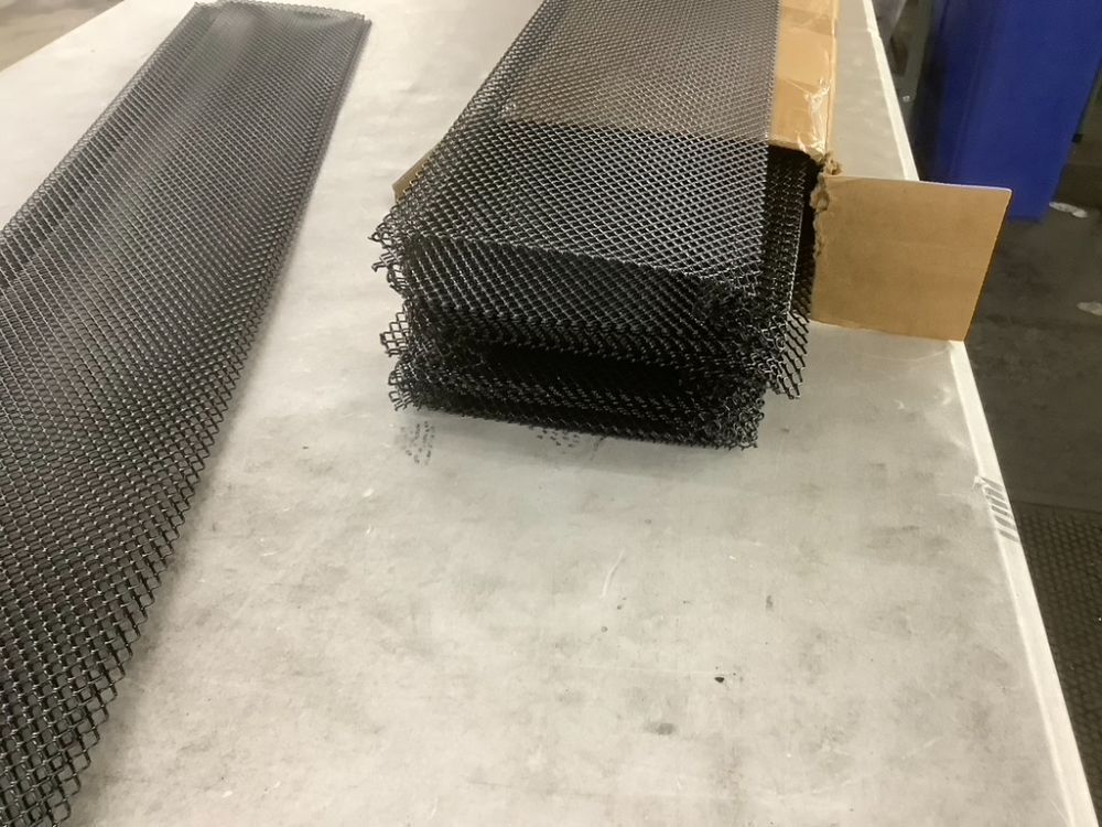Mesh Gutter Guard - Image 3 - Lot 331