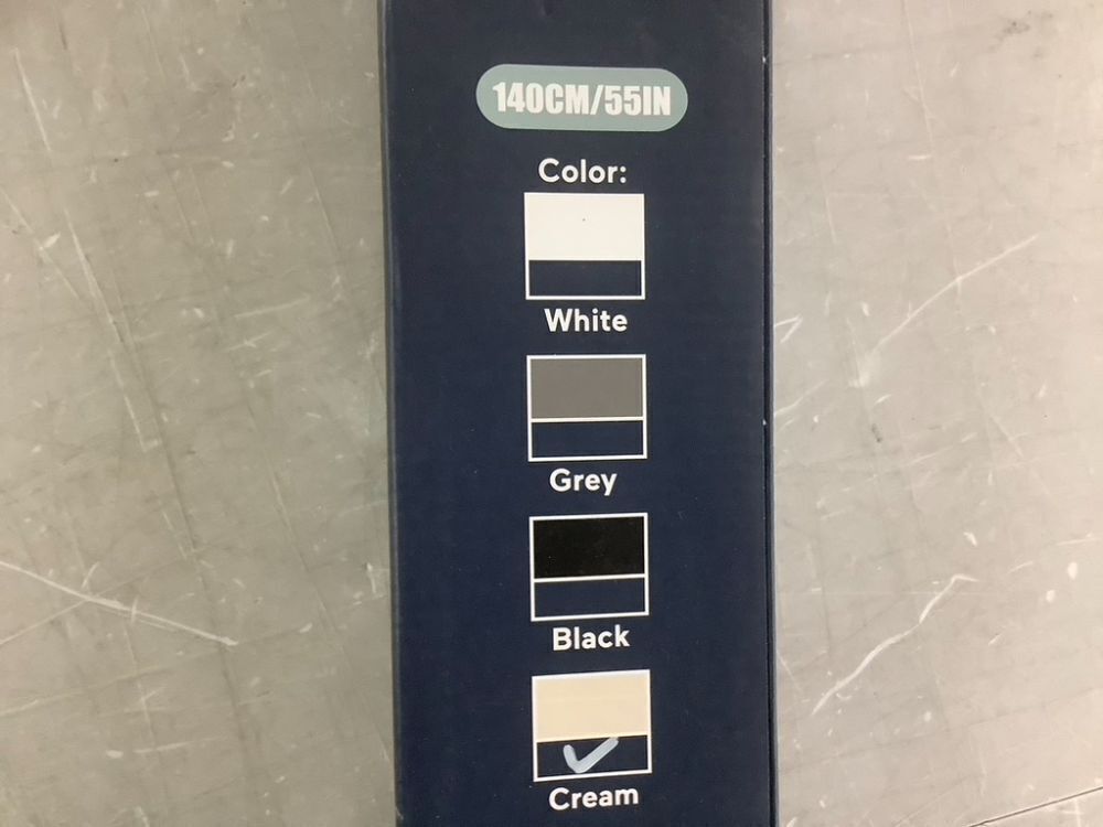 Retractable Baby Gate - Image 4 - Lot 742