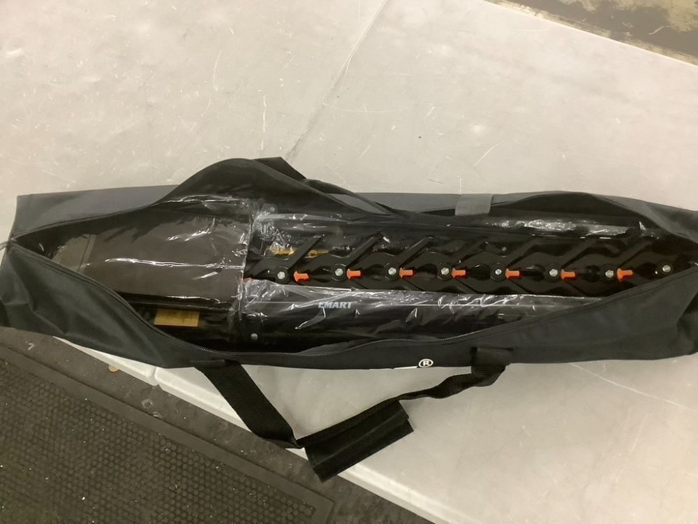 EMART Adjustable Backdrop Stand - Image 1 - Lot 438