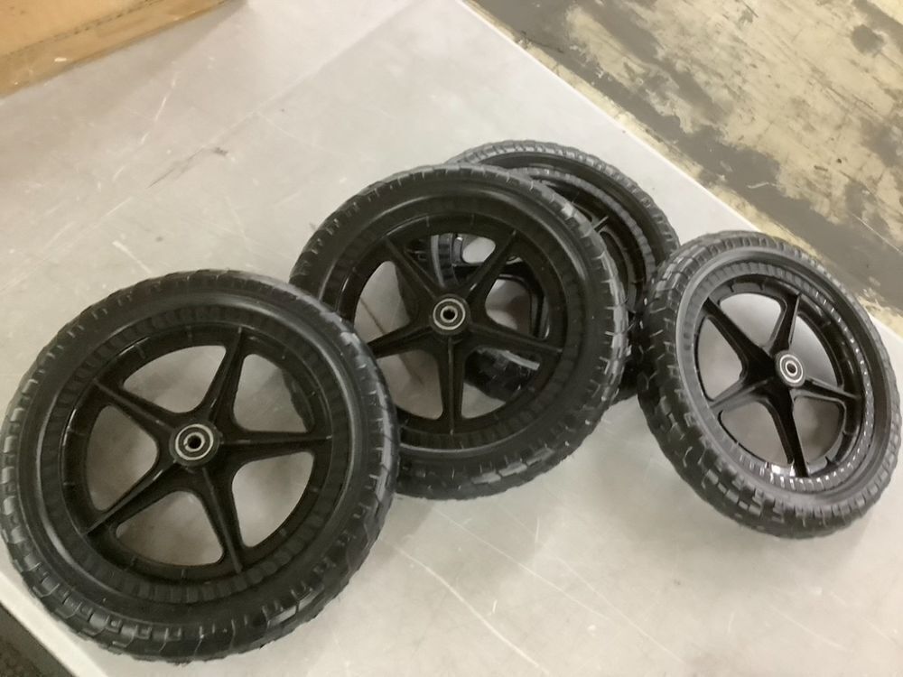 SuperHandy Knee Walker, Height Adjustable, 330Lbs Capacity - Image 5 - Lot 240