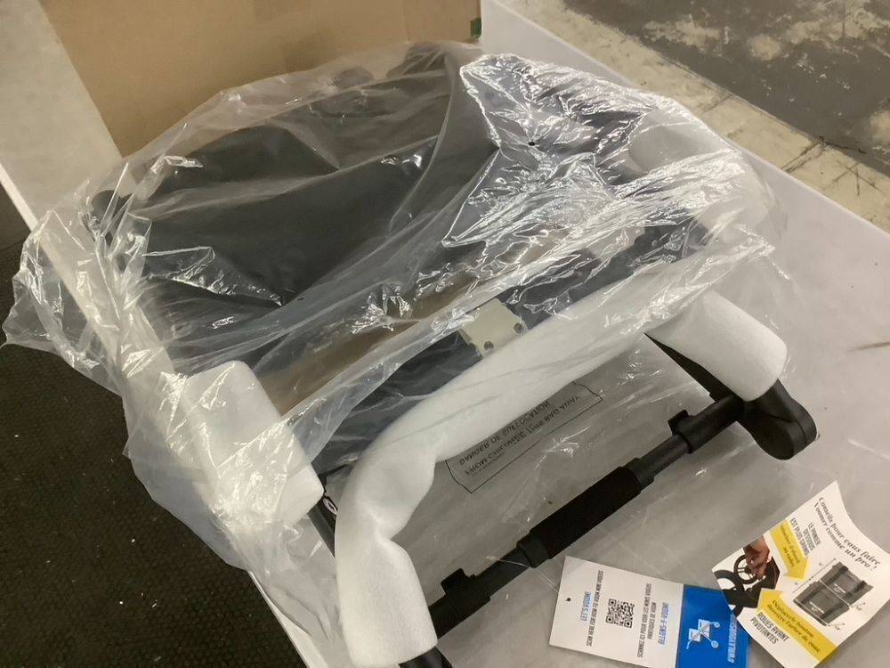 VOOMCart Ultimate Folding Shopping Cart - Image 2 - Lot 339