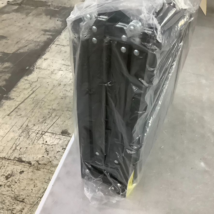 Foldable Pet Stairs - Image 4 - Lot 631