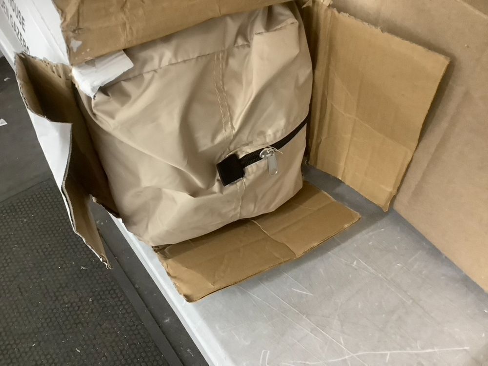 Screen House Garden Gazebo - Image 2 - Lot 535