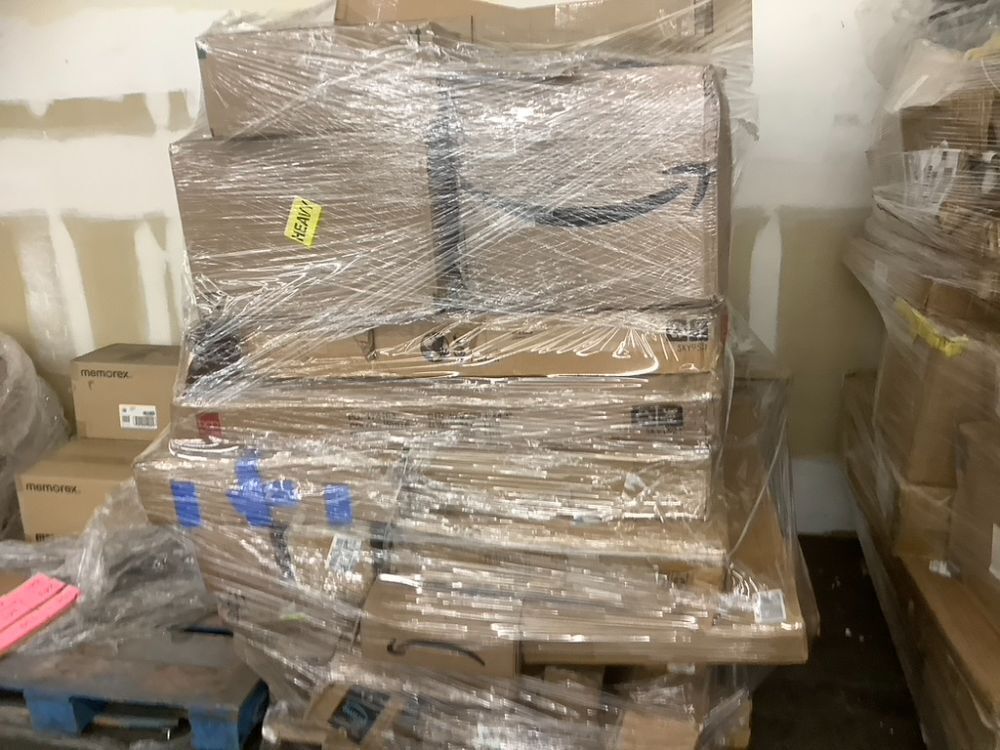 Salvage Pallet. Items Will Be Damaged and Incomplete. - Image 1 - Lot 107