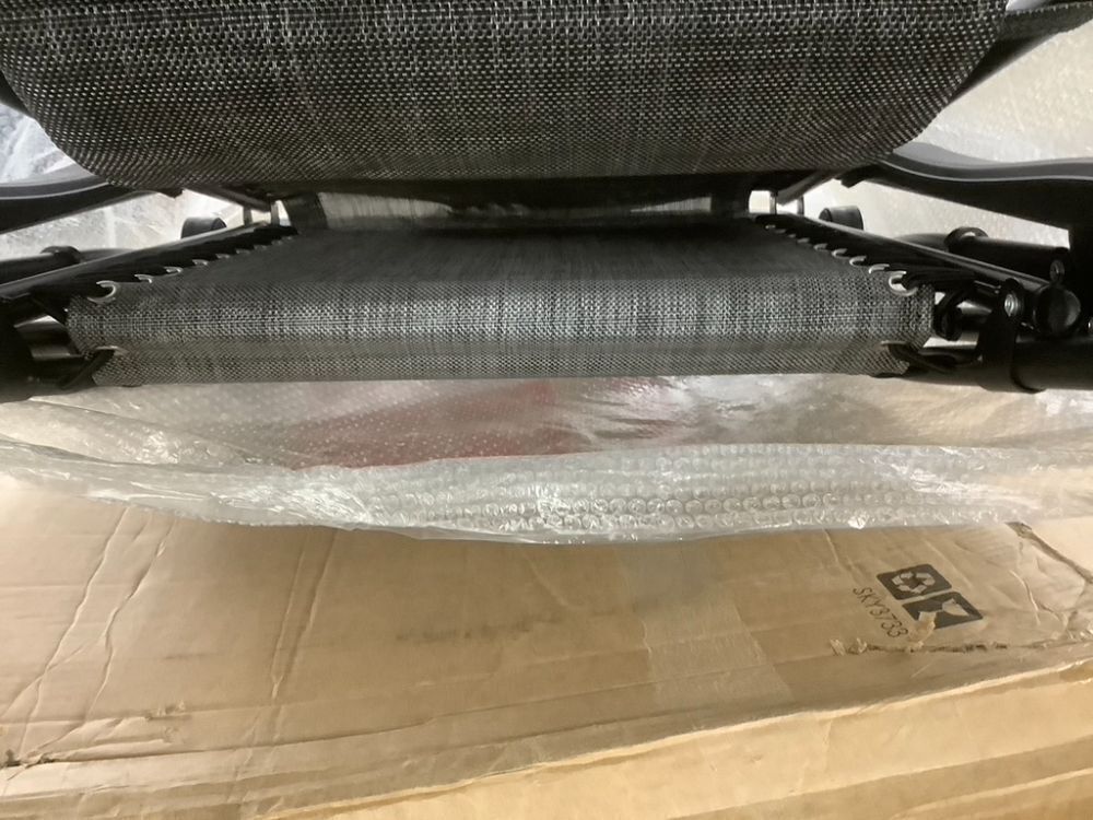 Set of 2 Adjustable Zero Gravity Patio Chair Recliners w/ Cup Holders - Image 4 - Lot 636