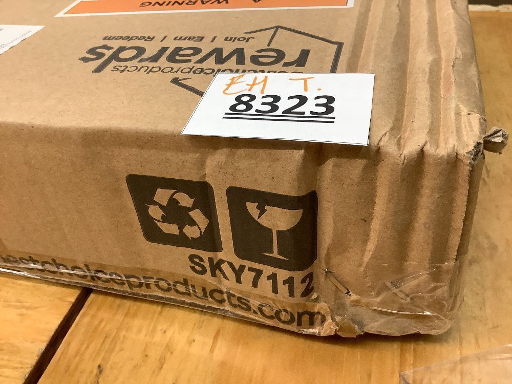 Kids Electric Guitar Beginner Starter Kit w/ 5W Amplifier - 30 in - Image 3 - Lot 15