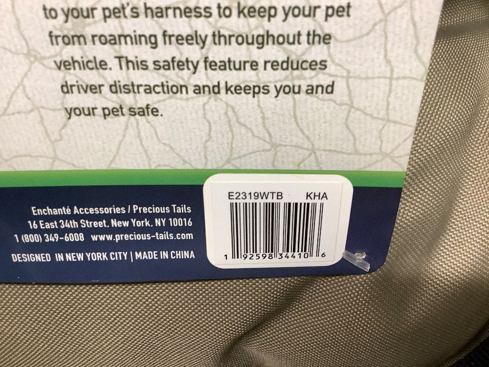 Precious Tails Seat Belt Compatible Travel Bolster Cat & Dog Bed - Image 3 - Lot 9022