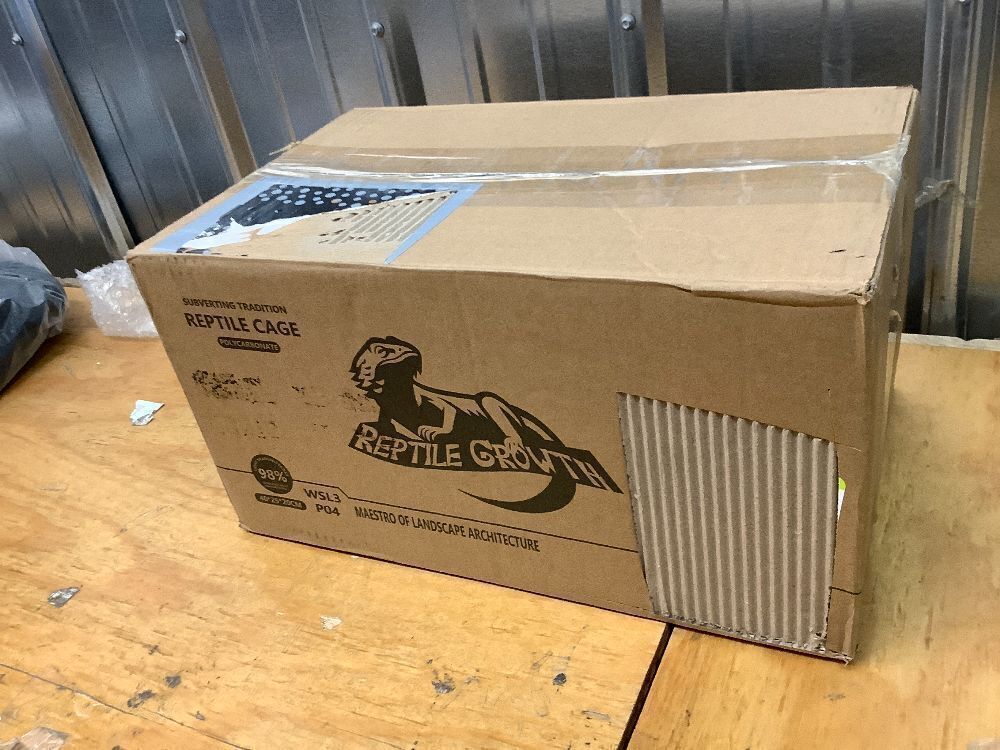 Reptile Tank Enclosure with Magnetic Button.16" * 10" * 8" Thicken Snake Enclosure Cage,Batch Stackable Reptile Breeding Tank for Insect,Fish,Tarantula,Hermit Crab,Jumping Spider 【No Assembly】 - Image 4 - Lot 9236