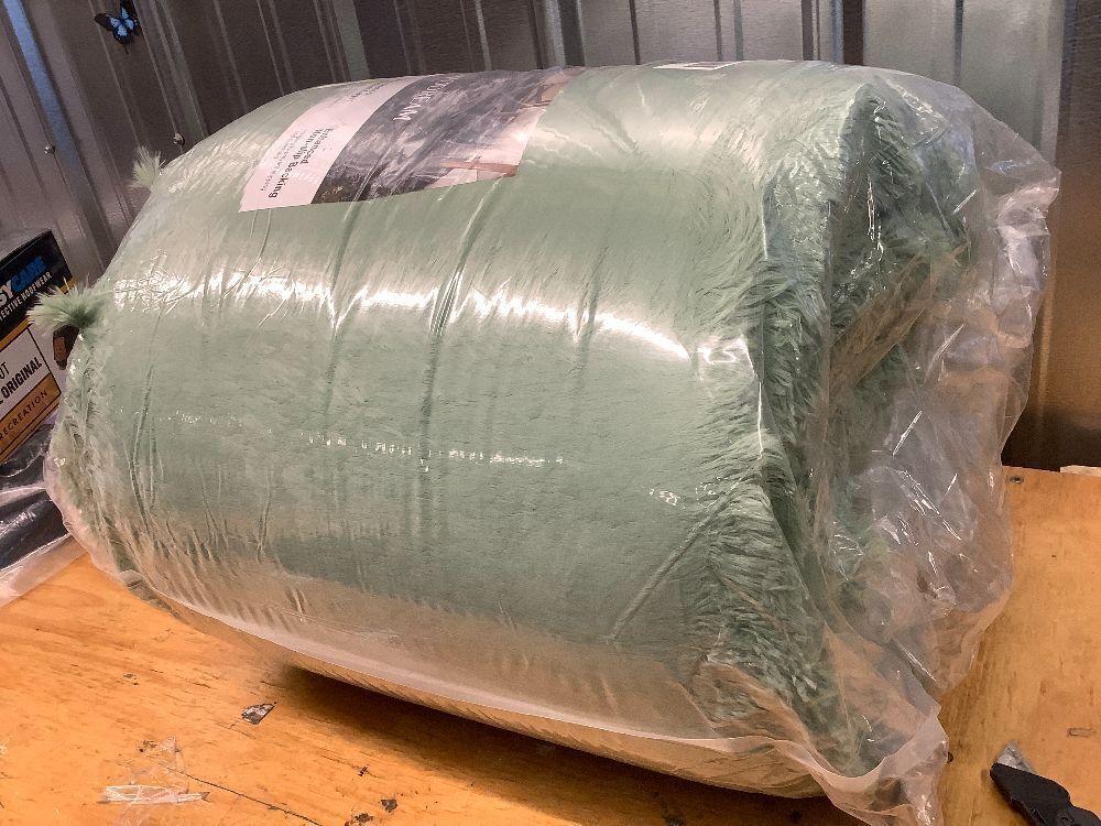 OPPODREAM Green Rugs, Ultra-Soft Fluffy Area Rugs for Bedroom, Living Room - Image 2 - Lot 9262