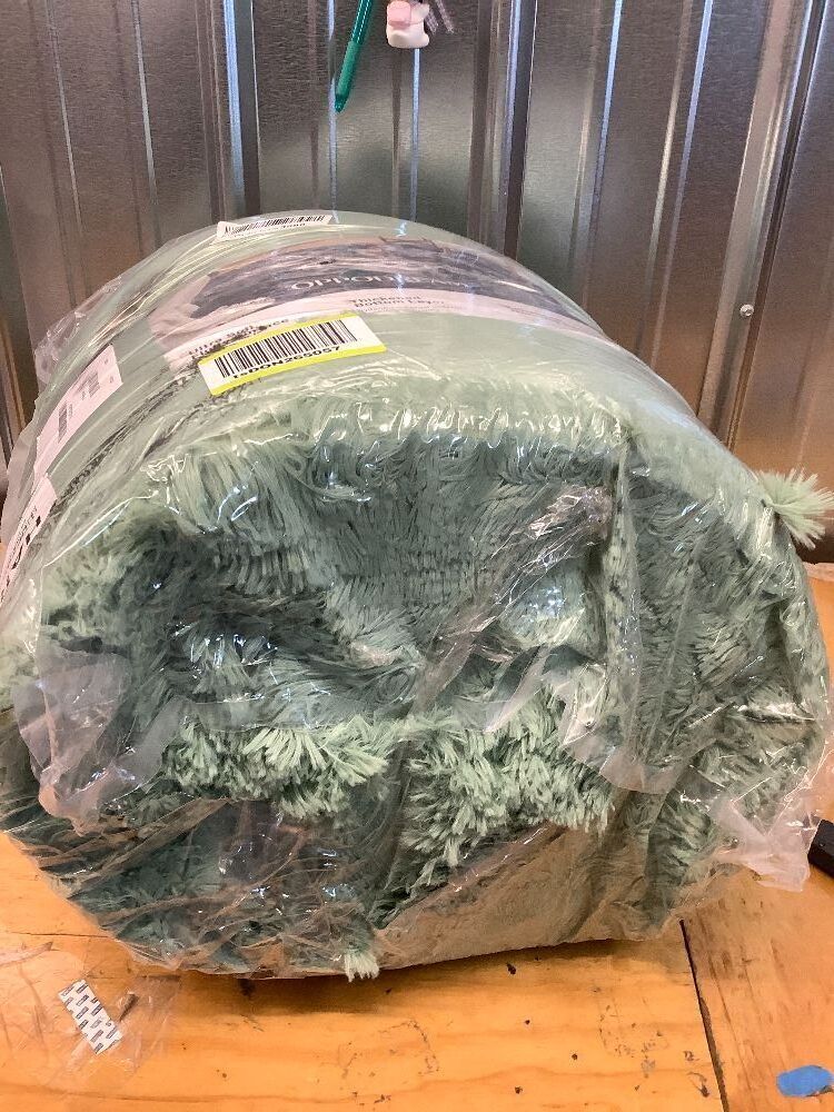 OPPODREAM Green Rugs, Ultra-Soft Fluffy Area Rugs for Bedroom, Living Room - Image 3 - Lot 9262