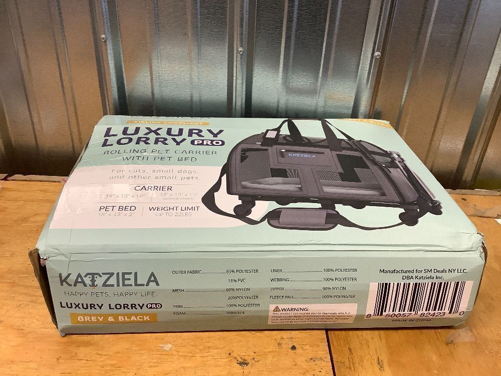 Luxury Lorry Pro Removable Wheels & Double Telescopic Handle Dog & Cat Carrier - Image 2 - Lot 9283