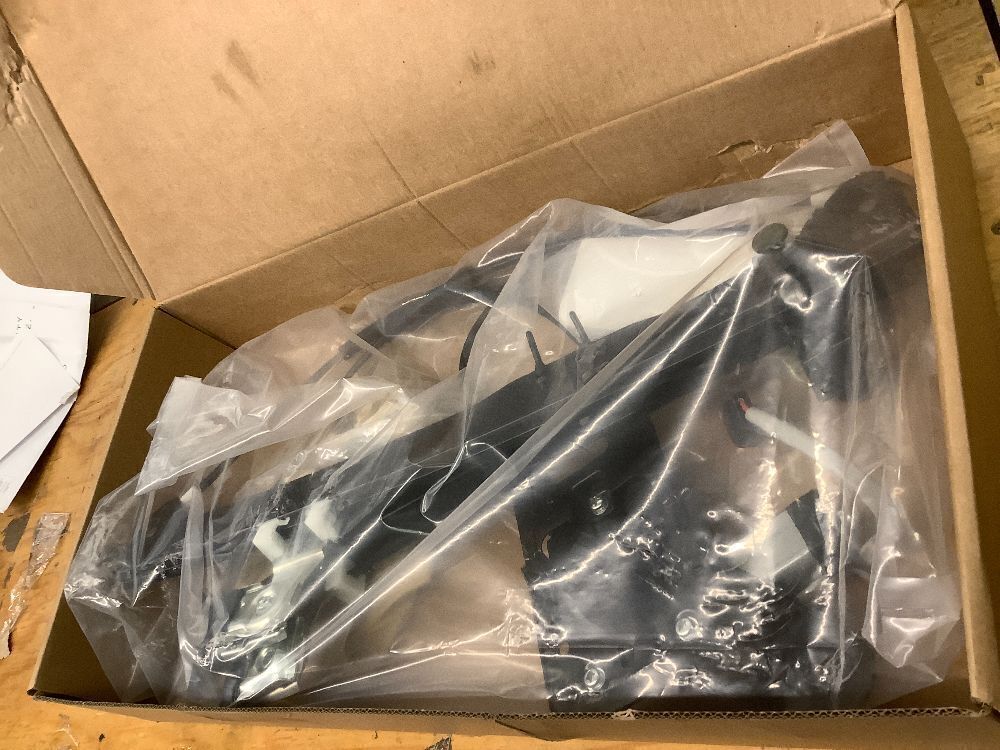 Power Window Regulator with Motor Rear Driver Side 741-578/213-039 - Image 2 - Lot 9393