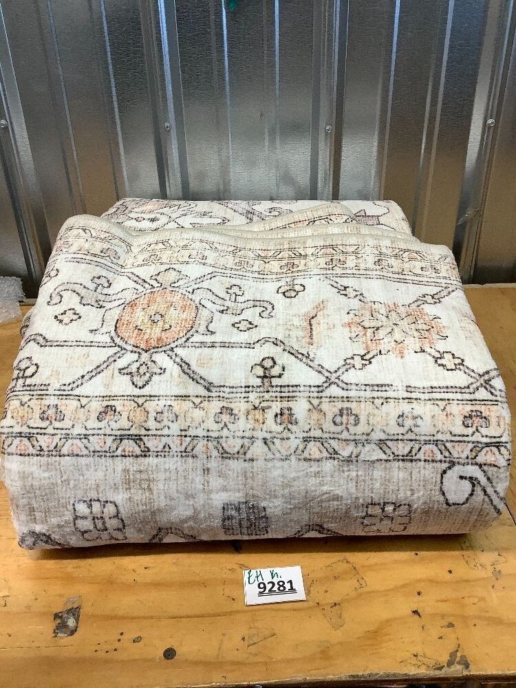 Large Indoor Area Rug - Image 2 - Lot 9281