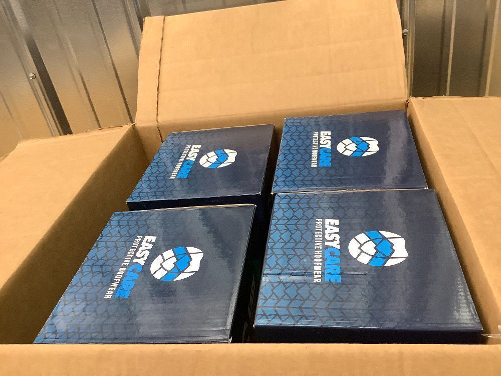 4 Pack EasyCare Easyboot Cloud Horse Hoof Boot - Image 4 - Lot 9244