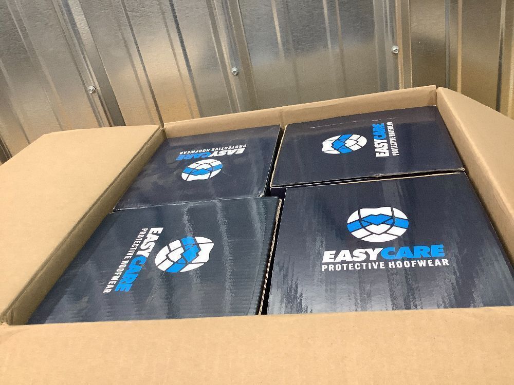 4 Pack EasyCare Easyboot Cloud Horse Hoof Boot - Image 4 - Lot 9380