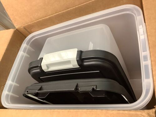 IRIS Dog Food Storage Container - Lot 9299