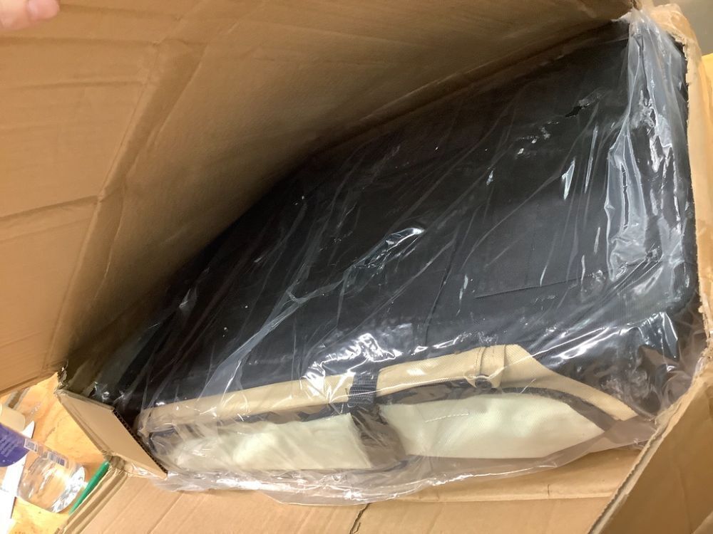 Soft-Sided Cat & Dog Pet Carrier, Large 24"x16"x16", Fits Large Cat, 2 Cats, or Medium Dog Comfortably, Great for Travel & Vet Visits, Privacy Windows, Removable Bed, Locking Zippers, Folds Flat - Image 2 - Lot 9317