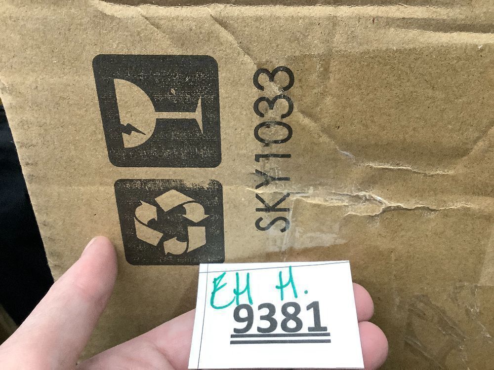 Beginner Electric Guitar Kit w/ Case, 10W Amp, Tremolo Bar - 39in - Image 2 - Lot 9381