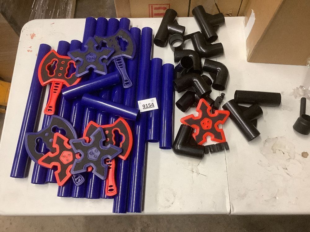 Family Axe Throwing Game for Backyard Fun | Safe Bristle Target Set - Image 3 - Lot 9154