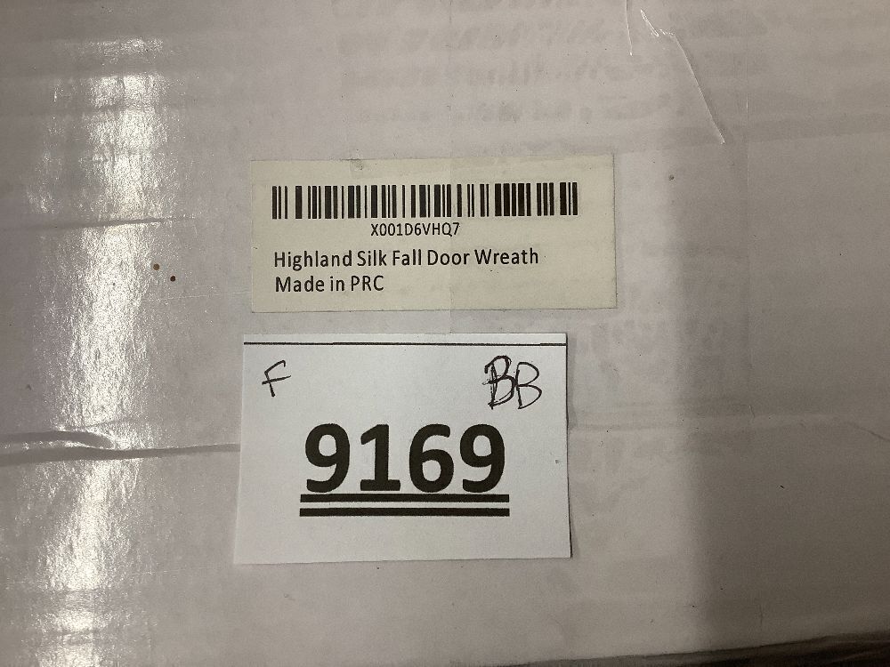 The Wreath Depot Highland Silk Fall Door Wreath 24 Inch, Full Handcrafted Autumn Front Door Wreath - Image 4 - Lot 9169