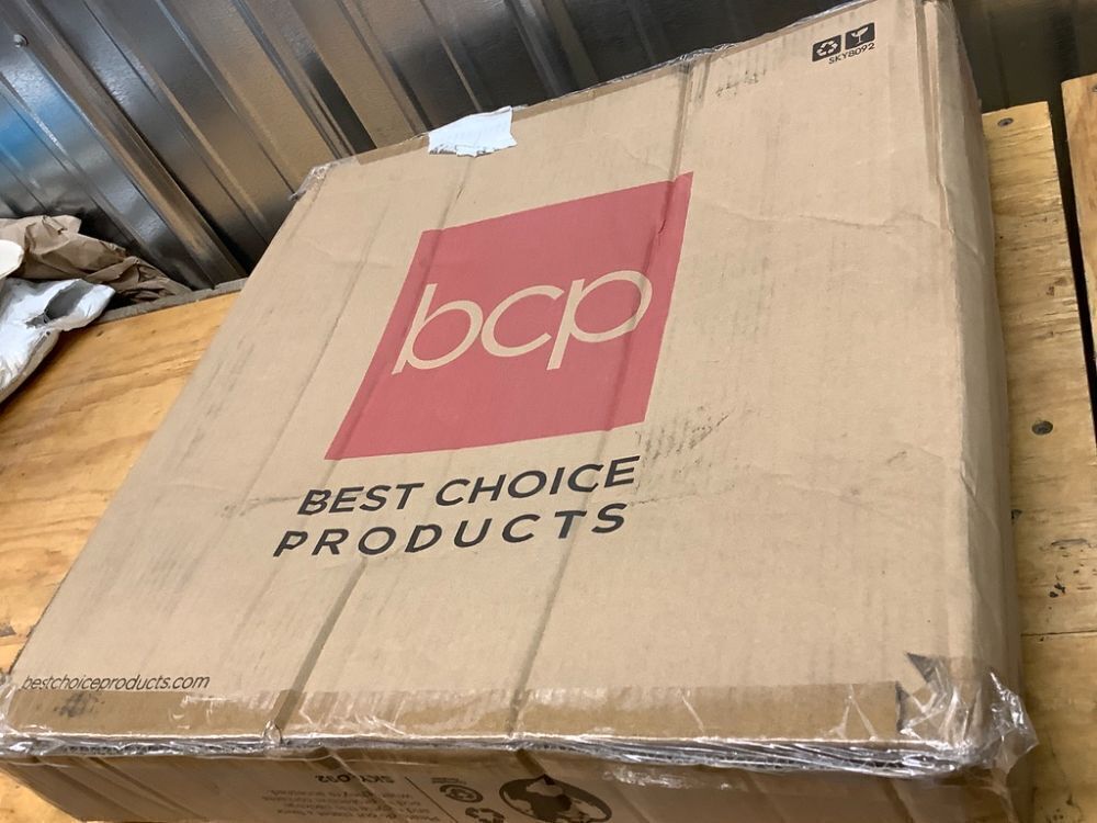 Vintage Outdoor Garden Bird Bath w/ Fleur-de-Lis Accents - Image 2 - Lot 9688