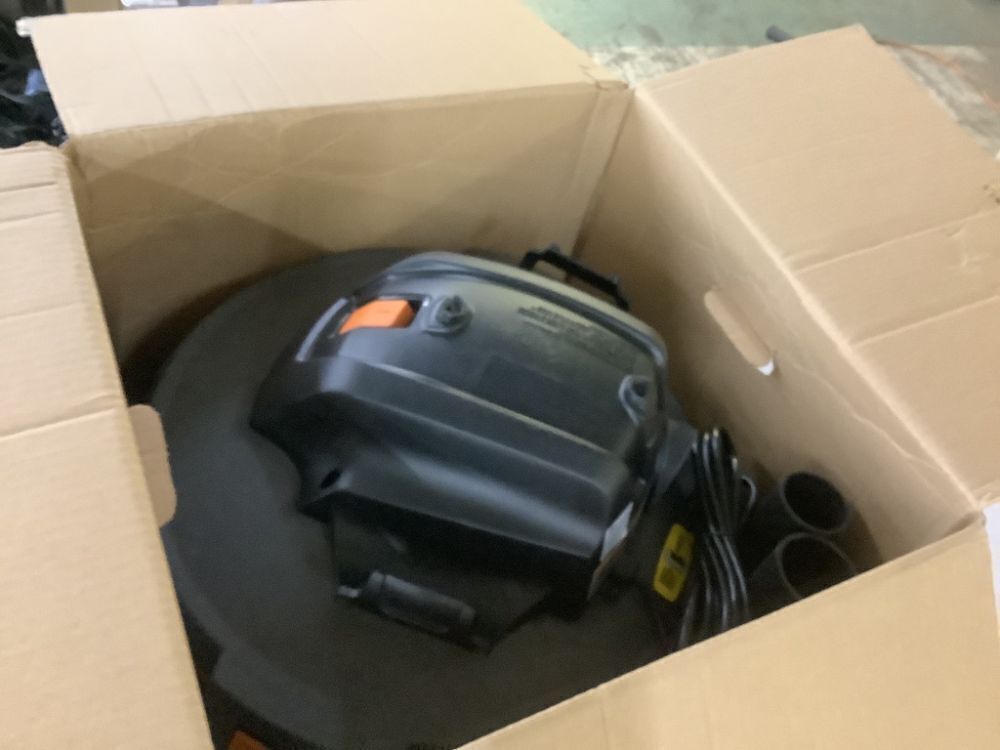 RIDGID 16 Gal. 5.0 Peak HP NXT Shop Vacuum Wet Dry Vac with General Debris Filter, Locking Hose and Attachments HD1640 - Image 3 - Lot 97JF