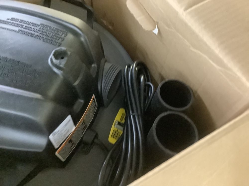 RIDGID 16 Gal. 5.0 Peak HP NXT Shop Vacuum Wet Dry Vac with General Debris Filter, Locking Hose and Attachments HD1640 - Image 4 - Lot 97JF