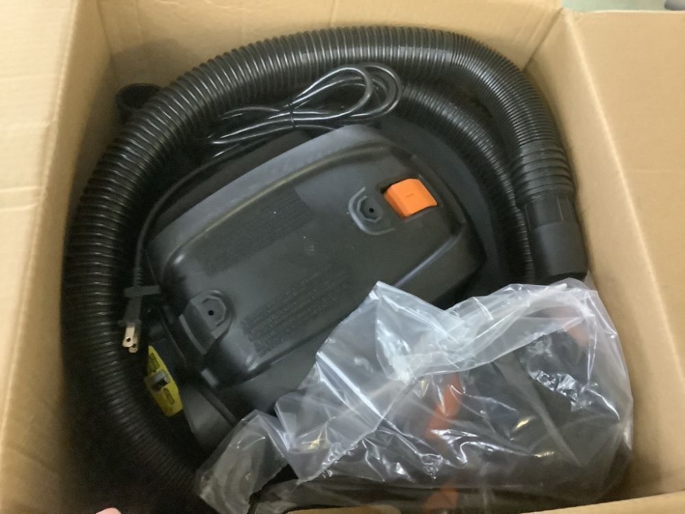 RIDGID 9 Gal. 4.25 Peak HP NXT Shop Vacuum Wet Dry Vac with General Debris Filter, Locking Hose and Attachments - Image 3 - Lot 99JF