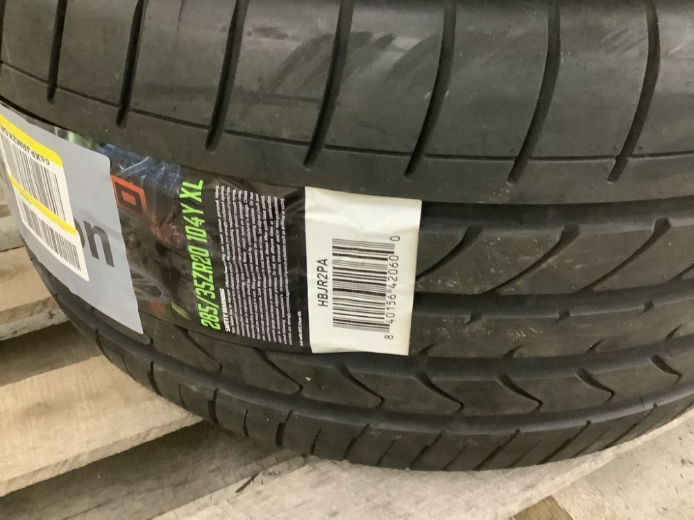 Lot of (3) Atturo AZ850 285/35R20 Tires - Image 4 - Lot 100JF