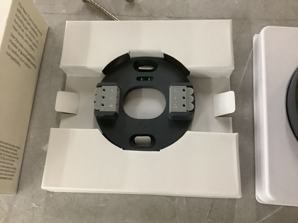 Google Nest Smart Programmable Wi-Fi Thermostat, Charcoal - Image 3 - Lot 133JF