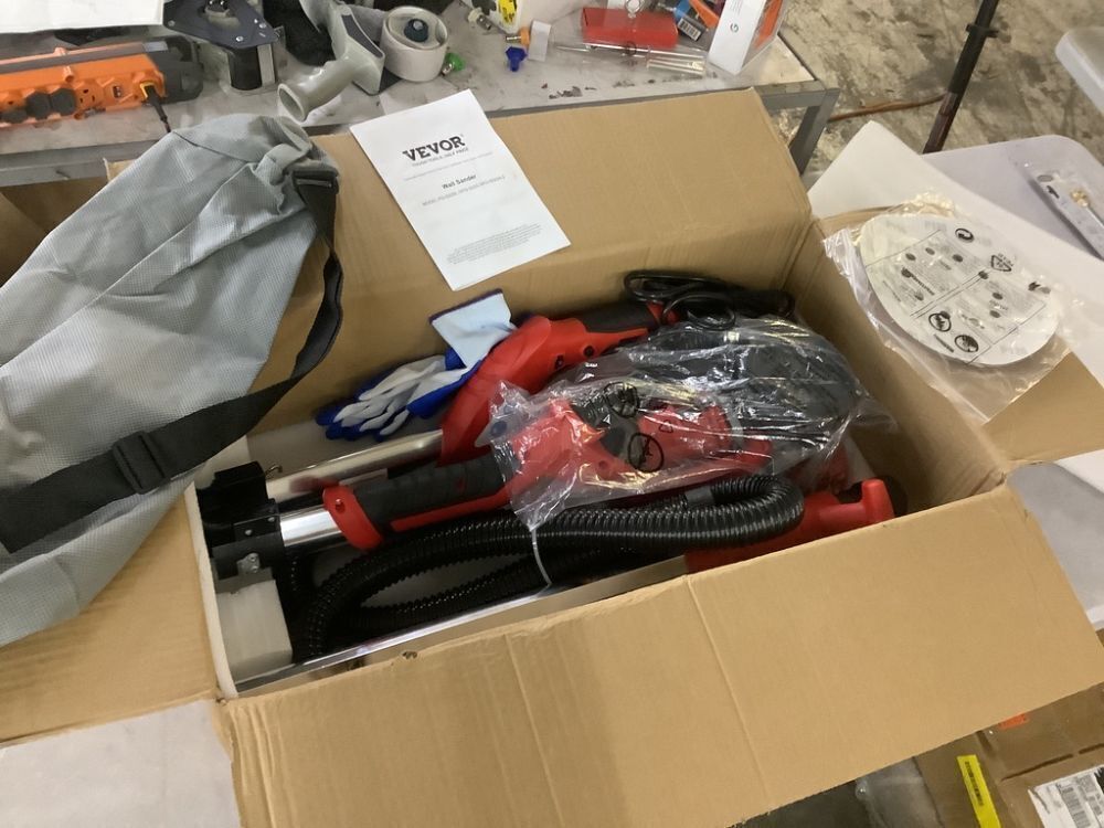 VEVOR 850-Watt Electric Drywall Sander Variable Speed 800-1750RPM - Image 2 - Lot 141JF