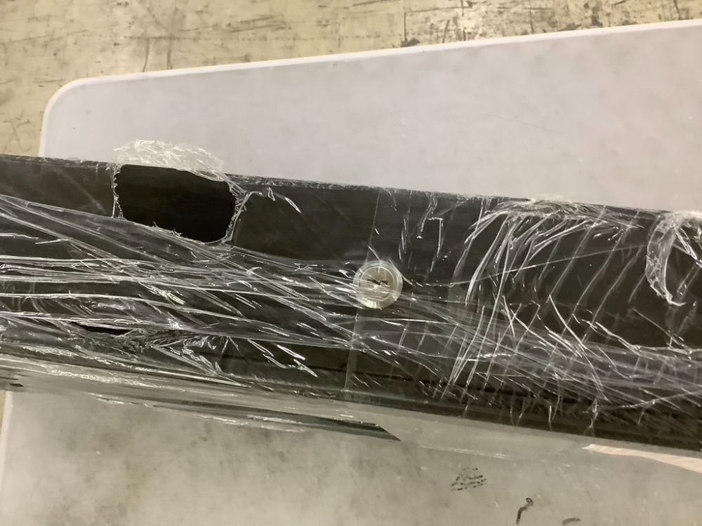 SONGMICS 6 LEDs Mirror Jewelry Cabinet, 47.2-Inch Tall - Damage on Back - Image 5 - Lot 152JF