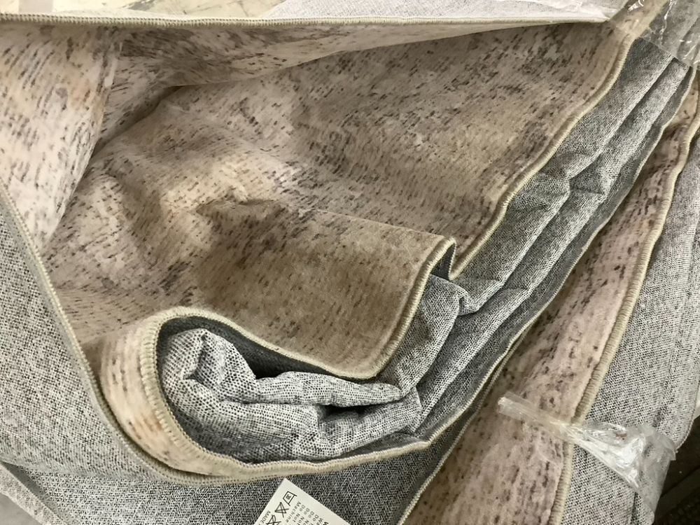 Area Rug, 9' x 12' - Image 2 - Lot 159