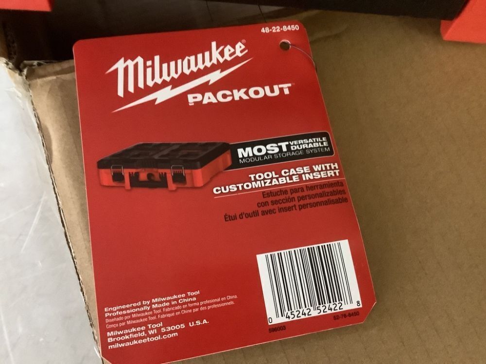 Milwaukee PACKOUT 16 in. Portable Modular Tool-Box Case with Customizable Insert - Image 5 - Lot 231JF