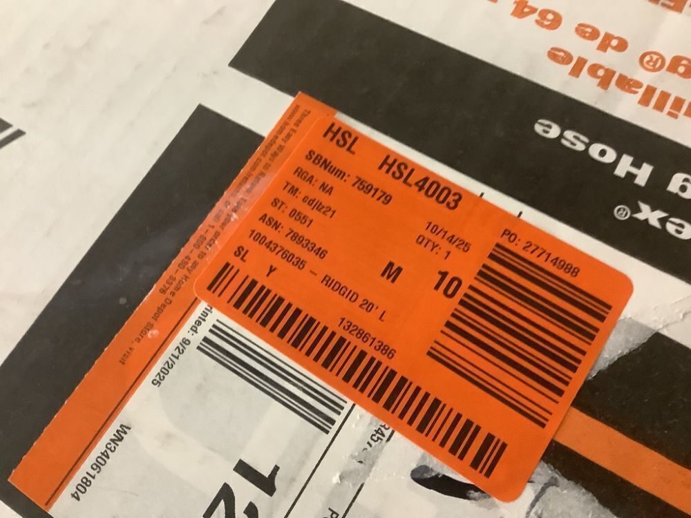 RIDGID 2-1/2 in. x 20 ft. LA2522 DUAL-FLEX Locking Vacuum Hose Kit for RIDGID Wet Dry Vacs - Image 4 - Lot 232JF